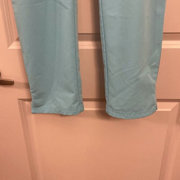 Figs scrubs Yola skinny pants  woman’s size small  S/P￼ - Picture 2 of 8